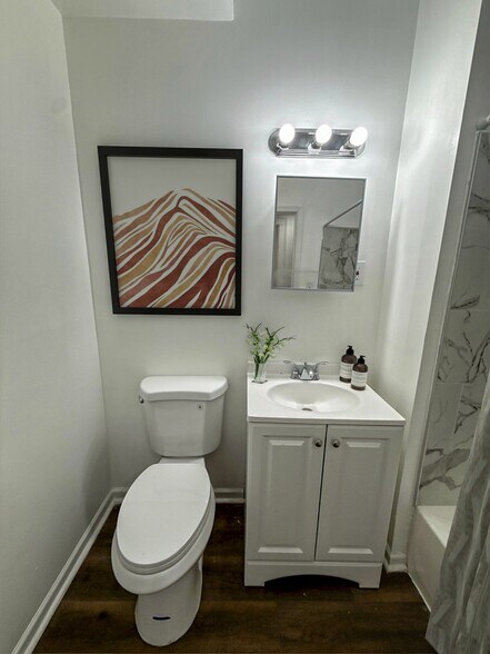 Building Photo - 3514 Clifton Ave