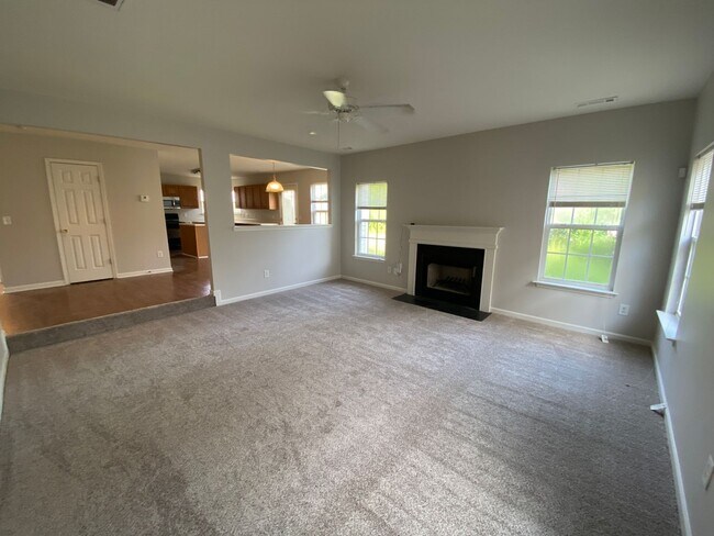 Building Photo - Pristine home located in Linda Vista!