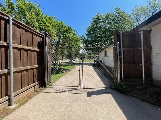 Building Photo - 3013 Penny Ln