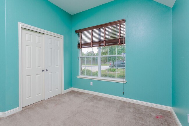 Building Photo - Your Ideal Home Awaits – 4BR, 3BA & More!
