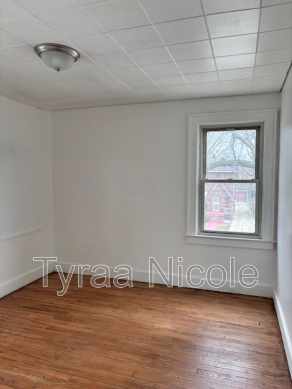 Building Photo - 15353 Lauder St