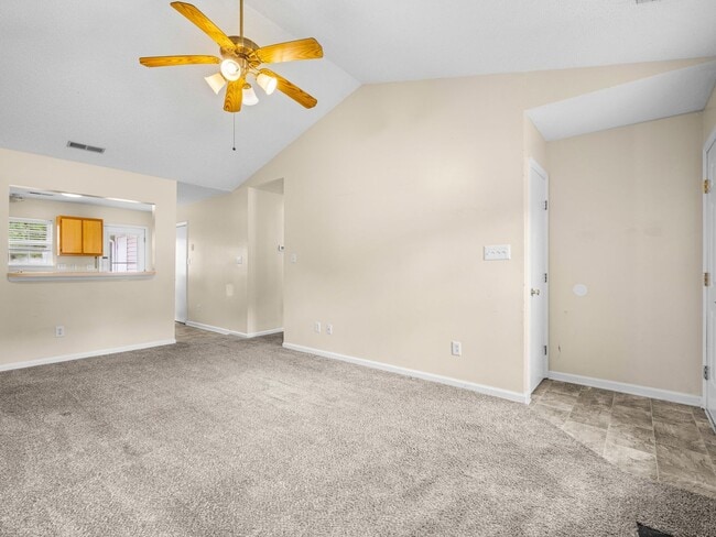 Building Photo - Midway Park Move In