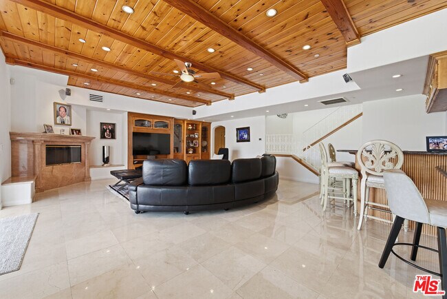 Building Photo - 12570 Bull Canyon Rd