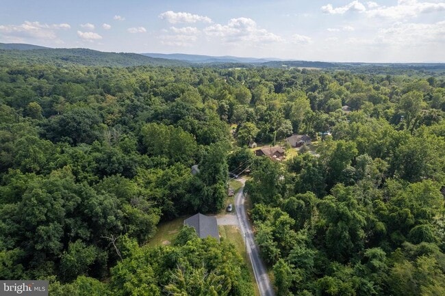 Building Photo - 430 Cedar Creek Dr