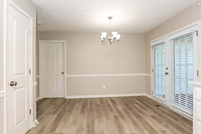 Building Photo - 1530 River Rock Blvd