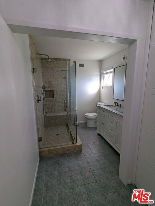 Building Photo - 508 Fernpark Dr