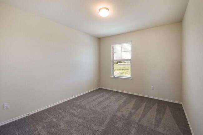 Building Photo - 276 La Dera Dr