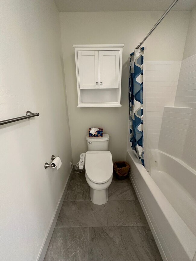 Building Photo - GORGEOUS Bountiful Home!!!