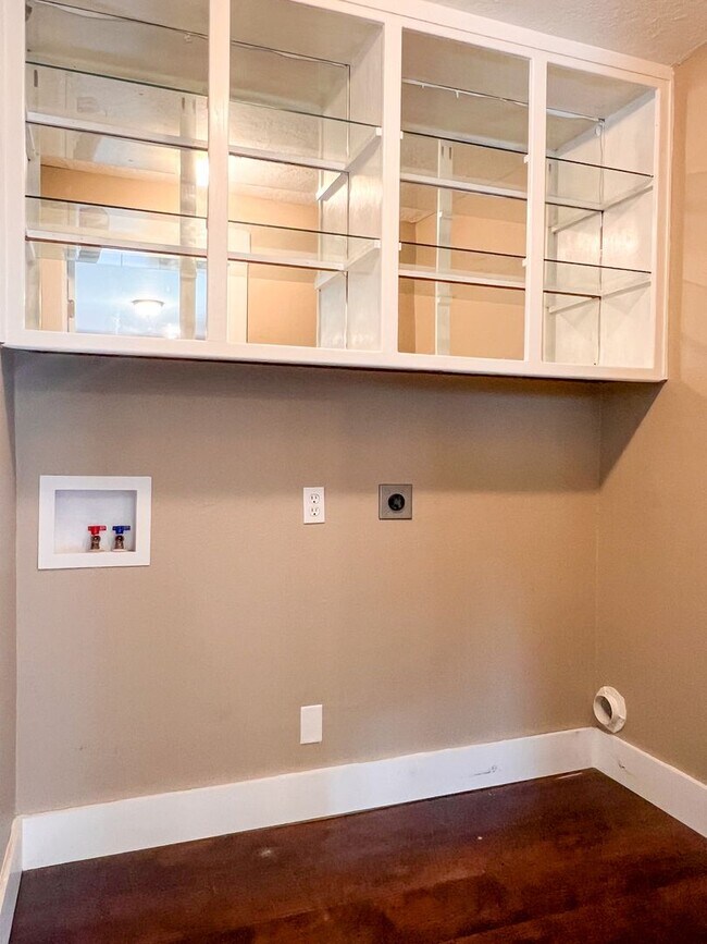 Building Photo - 3BD/2BA+FLEX HOME IN LEBANON