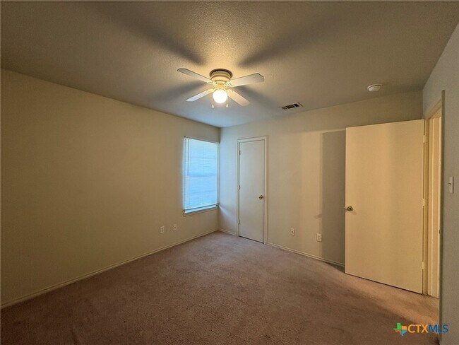 Building Photo - 2102 Tahoe Ct