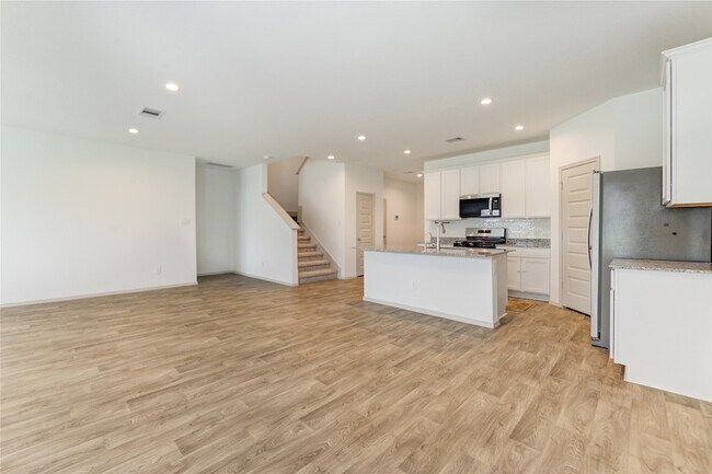 Building Photo - 7319 Sunset Crk Dr