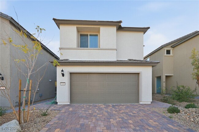 Building Photo - 5401 Lynn Crk Ave