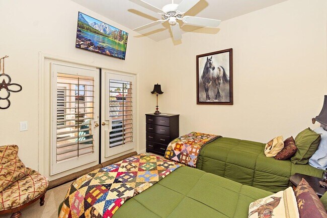 Building Photo - 37948 Breeze Way