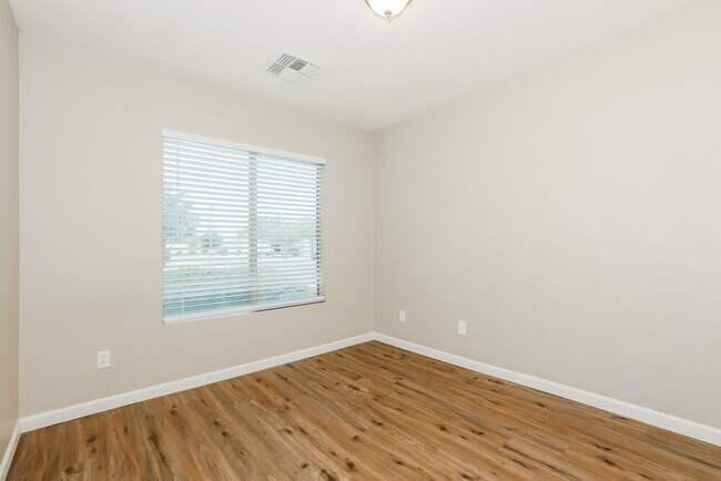 Building Photo - 39433 N Parisi Cir