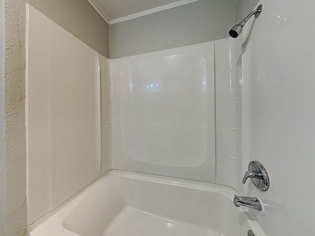 Building Photo - Newly Renovated Single Family Home | 3 BR/1.5BA | 1-Car Covered Parking | Gated backyard