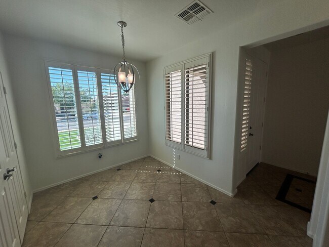 Building Photo - 16024 W Gelding Dr