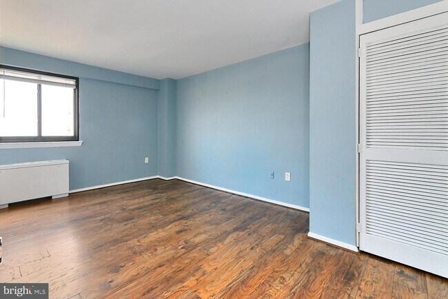 Building Photo - 801 N Pitt St