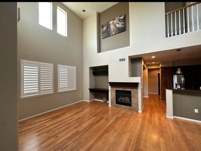 Building Photo - 10585 Parkington Ln