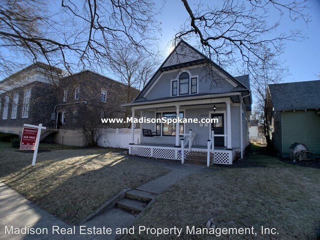 Primary Photo - 1215 W Spofford Ave