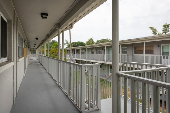 Building Photo - 5912 5th Ave N