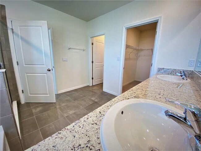 Building Photo - 4BR, 3BA 2-Story Home in Gated Community -...