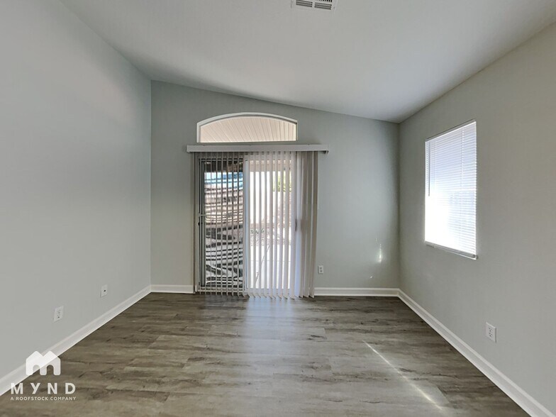 Building Photo - 6602 Elk Creek Ln