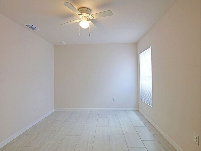 Building Photo - Cape Coral 826