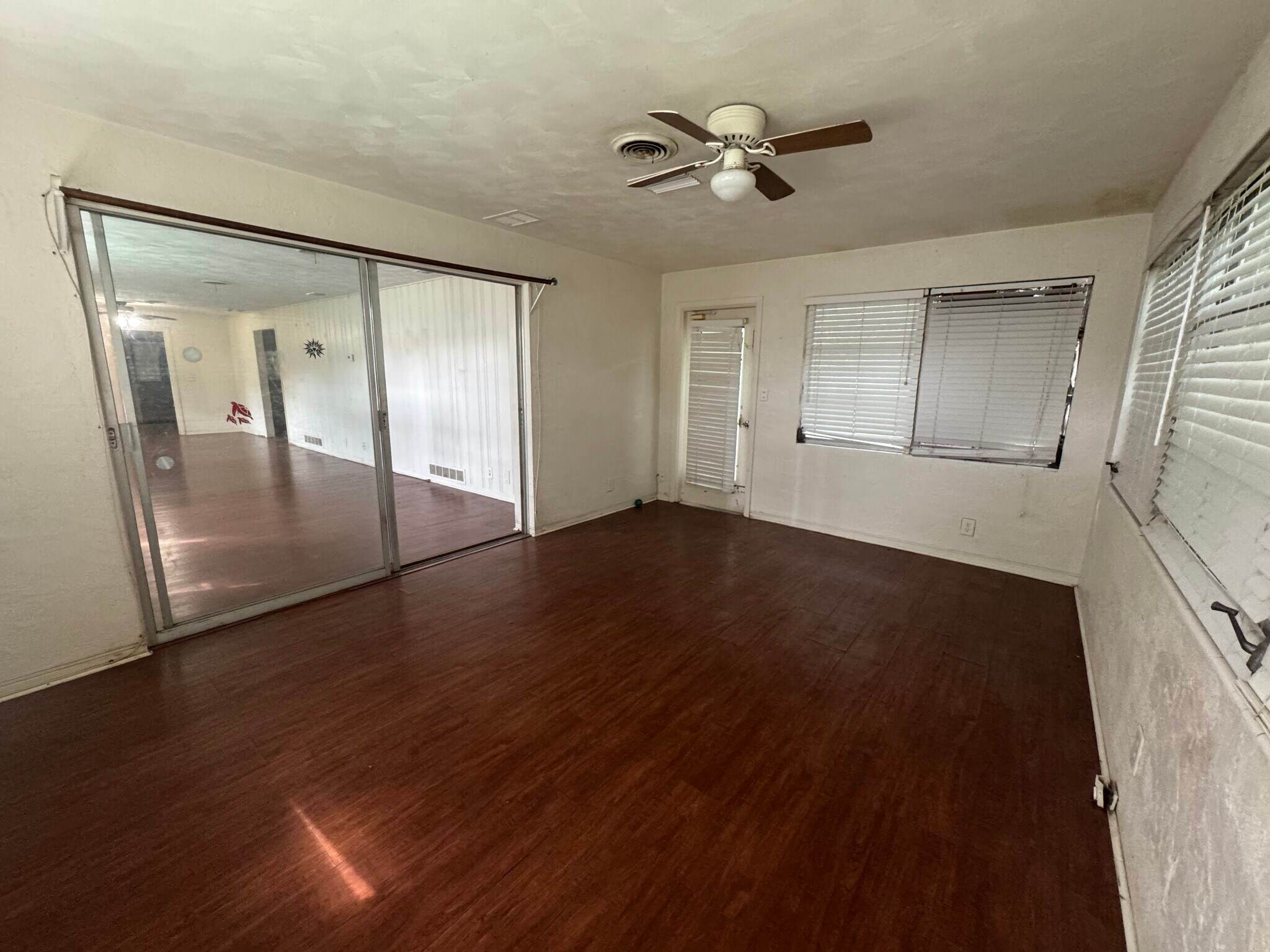 Building Photo - 357 Dubs Dr