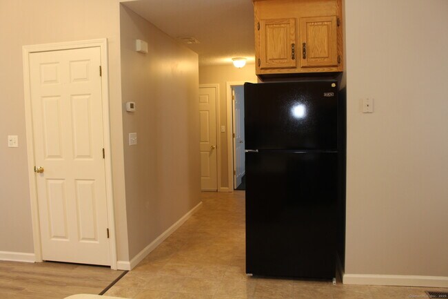 Building Photo - 304 Brainard Rd