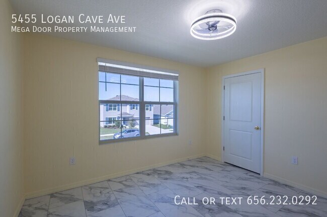 Building Photo - 5455 Logan Cave Ave