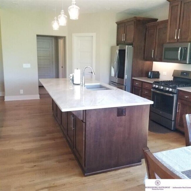 Building Photo - 4 bedroom in Omaha NE 68022