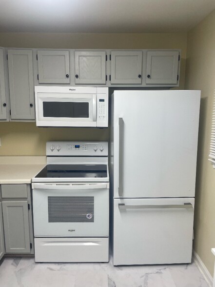 Building Photo - 623 Whitehall Rd