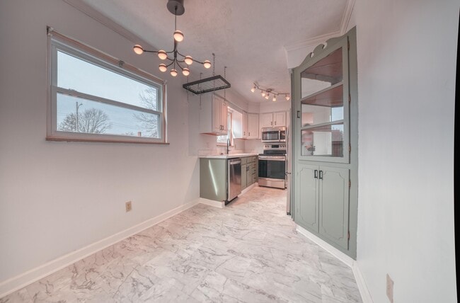 Building Photo - 3088 Ontario St