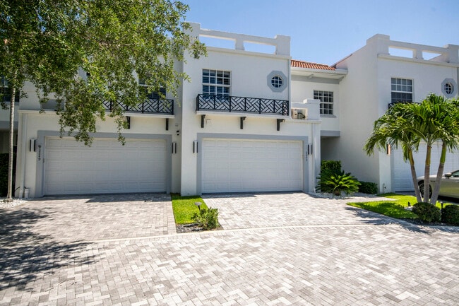 Building Photo - 2245 Monet Rd
