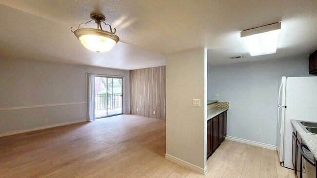 Building Photo - 4960 Indian River Dr