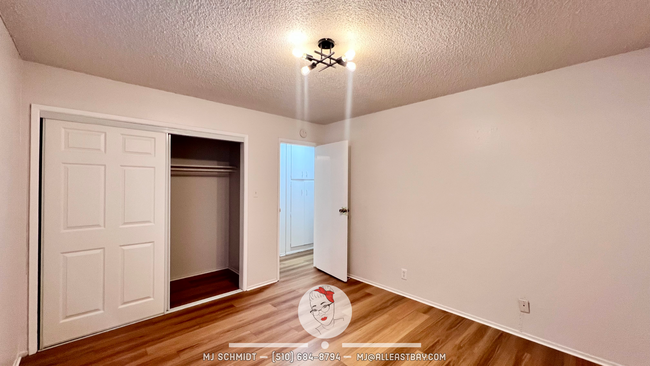 Building Photo - Completely Remodeled 2bd/1bth Included Wat...