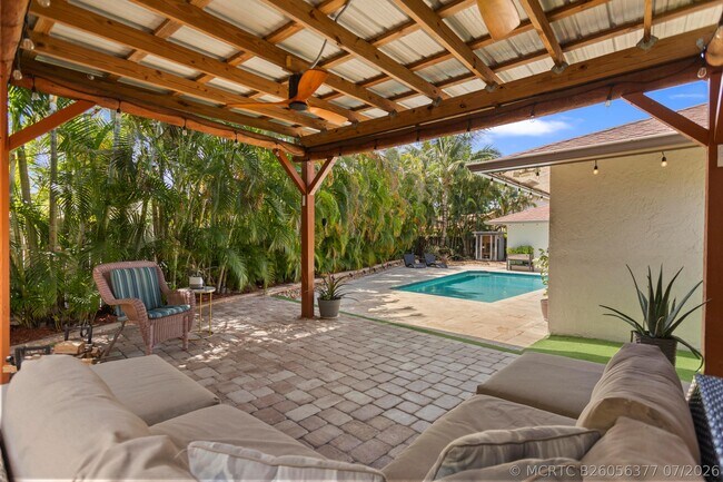Building Photo - 4050 NW 7th Ln