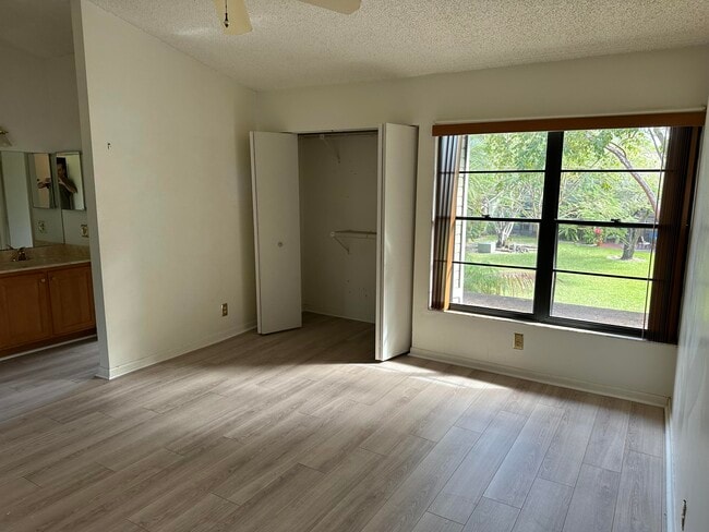 Building Photo - 22424 Thousand Pines Ln