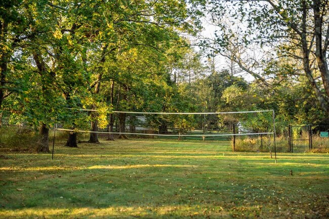 Building Photo - 1357 Canal Rd