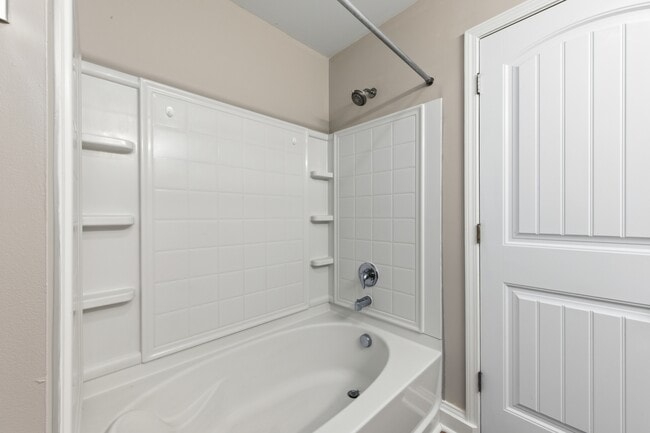 Building Photo - 240 Canyon Oak Loop