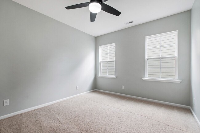 Building Photo - Live Beautifully in This Upgraded 4-Bedroom Home in Apex!