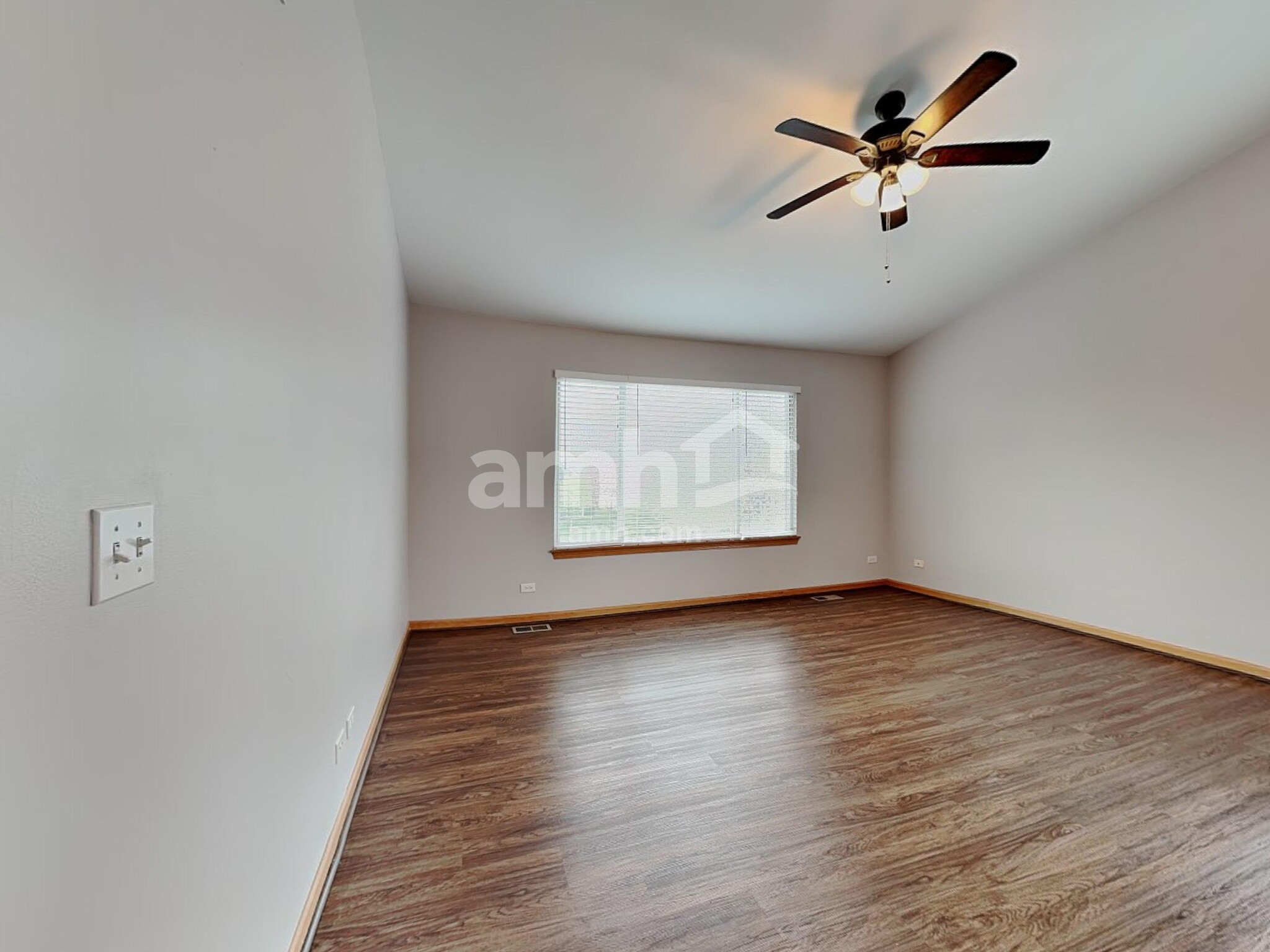 Building Photo - 10144 Ashley St