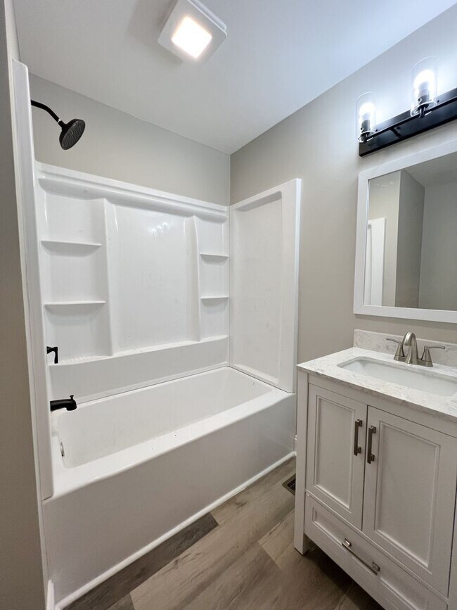 Building Photo - Move-In Specials Available! Completely Rem...