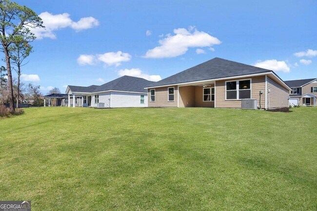 Building Photo - 56 Hayden Dr