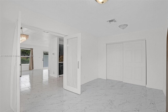 Building Photo - 3431 NW 5th Pl