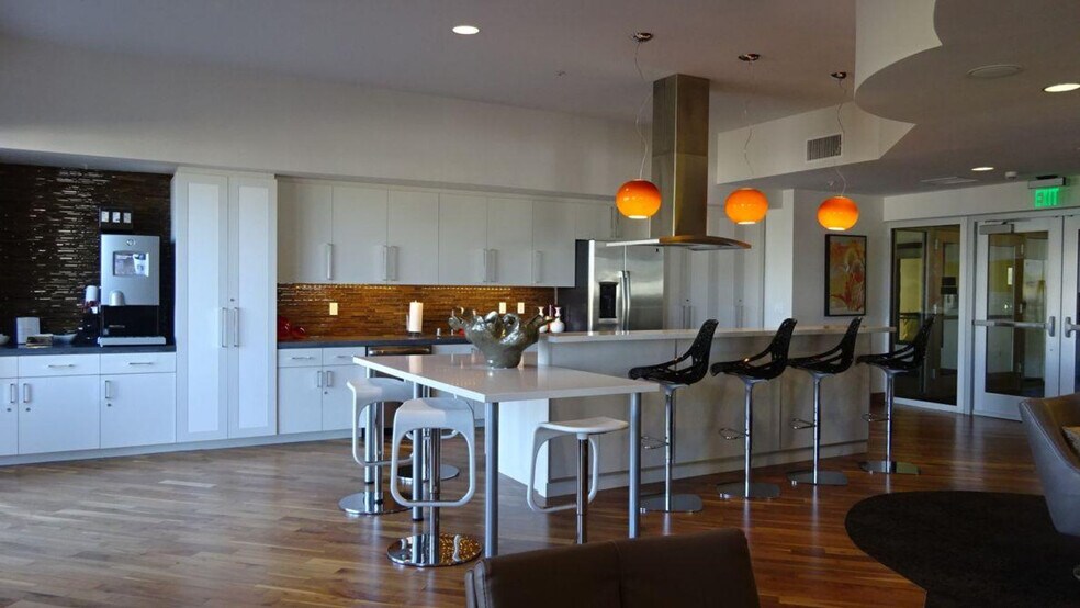 Building Photo - 4855 Ariva Way
