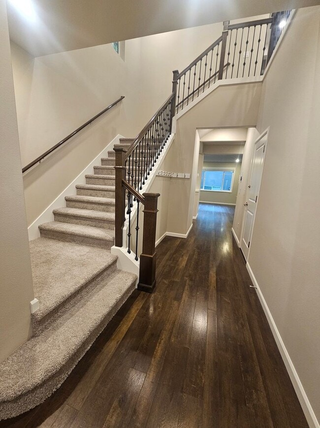 Building Photo - Spacious 5 Bedroom in Convenient North Creek Ridge, Bothell Location