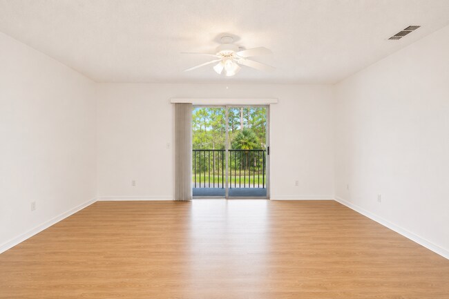 Building Photo - 2-bedroom Condo at Indigo Lakes