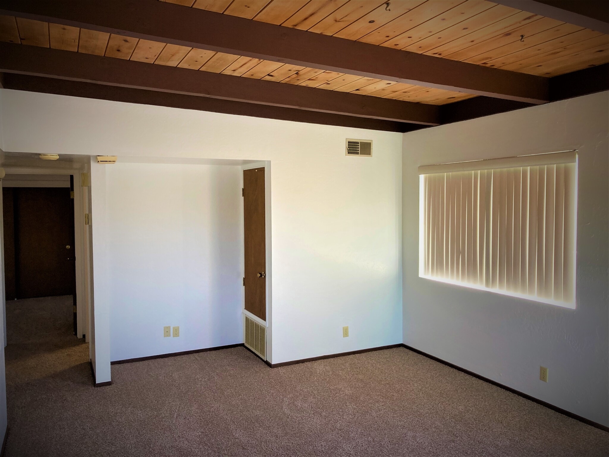 Building Photo - 506 Herrick Ave