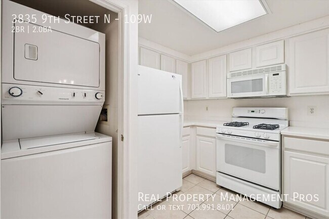 Building Photo - 3835 9th St N